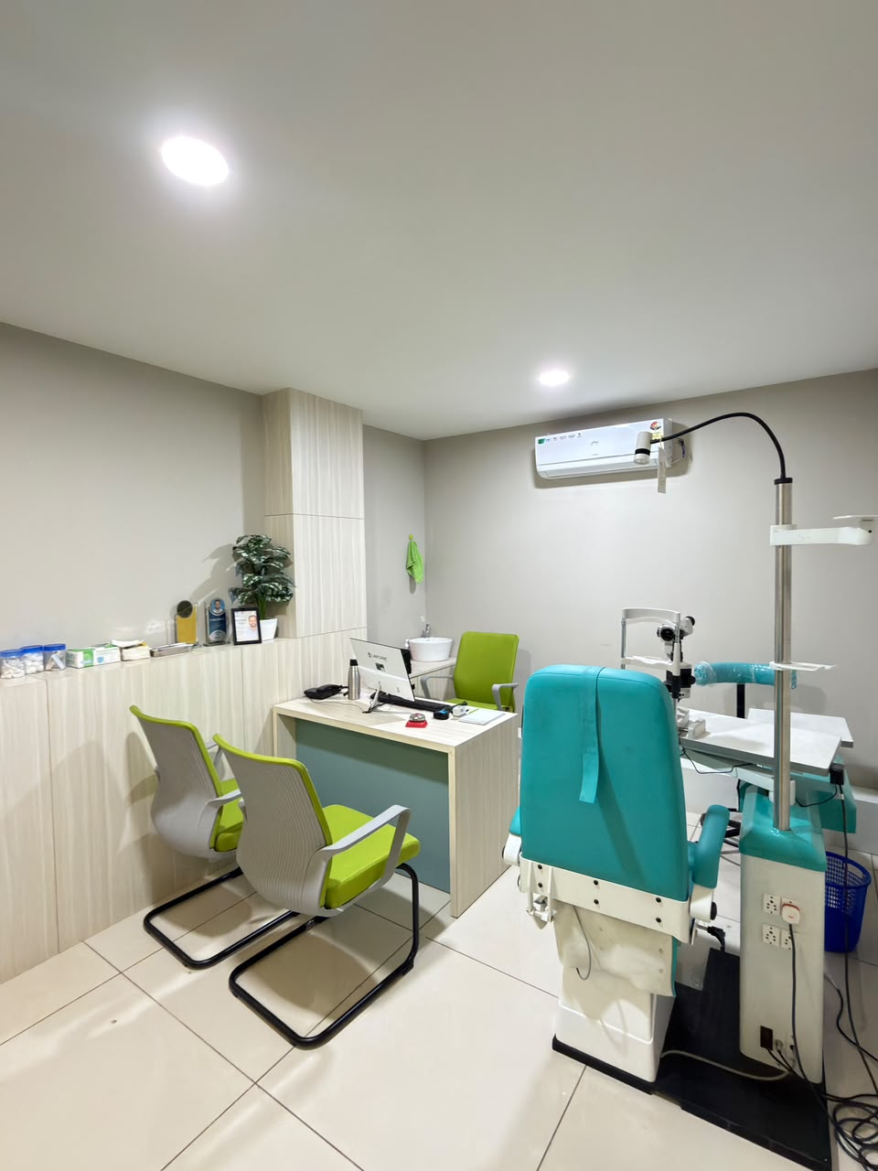 SIMONS EYE HOSPITAL, VADAKARA - Photo 8
