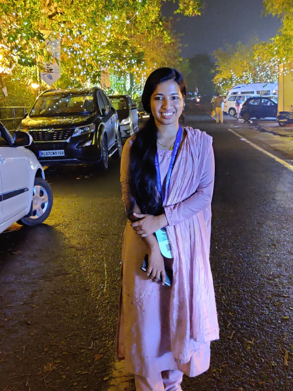 DR.ATHIRA K